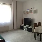 House Dina