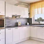 Apartment Osipovica