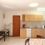 Room And Apartments Mariza
