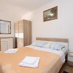 Apartment Stipe