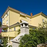 Apartments Davorka