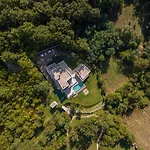 The One - Beautiful Villa With Vast Garden