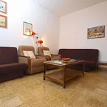House Anka 1185