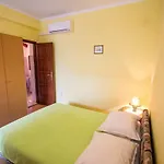 Sandra House With Apartment