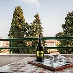 Apartments Cademia