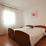 Apartment Bilic With Balcony