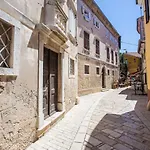 Old Town Apartment