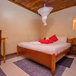 Sunshine Hotel Tengecha