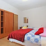 Apartment Vladimira 1569