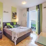 Studio In Pula/Istrien 11100