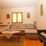 House Fazana 975