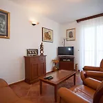 Apartment Pia