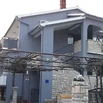 Apartment Grabro