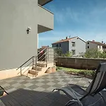 Apartments Elviana