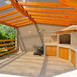 Apartments And Rooms Novigrad 1624