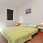 Apartments Dragica 929