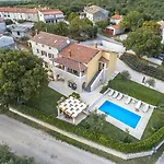 Villa Ladonja With Private Pool And Sauna