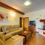 Villa Nicole