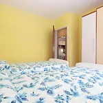 Apartments Medulinka 1704
