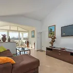 Villa Luna