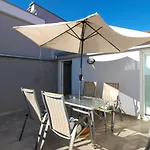 Apartment Anikica 1819