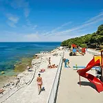 Holiday Resort Lanterna Sunny Resort By Valamar Sunset Porec - Cis01221-Cya