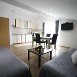 Sebi Apartment 300 M From Beach