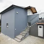 Sebi Apartment 300 M From Beach