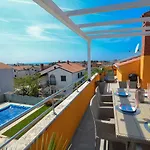 Cancar Apartments