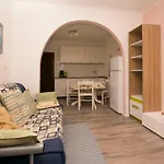 One Bedroom Apartment Near The Kamenjak Park In Prematura
