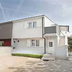 Apartment Ana
