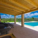 Villa Dragash