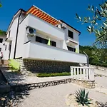 Charming Apartments Vesna Ravni