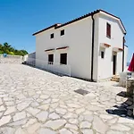 Charming Apartments Vesna Ravni