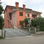 Apartments Adelita