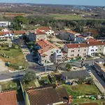 Apartment Romano With Sea View Near Porec