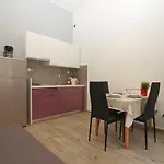 Apartments Oriana 898