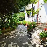 Ana B Apartments