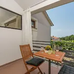 Apartment Green With Balcony