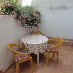 Cozy Apartment Buterer In Rovinj