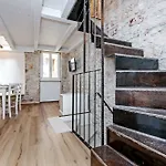 Apartment Blue Note