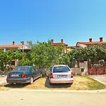 Apartments Anna 920