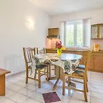 Comfort Pool Apartments