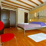 Angelo D Oro Holiday Home Amicis
