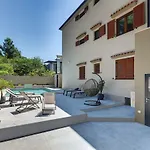 Villa Authentic