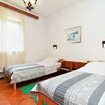 Apartment Milka 1950