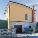 2 Bedroom Awesome Apartment In Labin