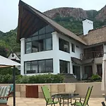 Galagos Lodge