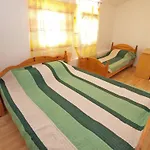 Apartment Manda 709