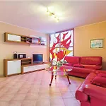 Apartment With 2 Bedrooms In Fazana, With Furnished Terrace And Wifi